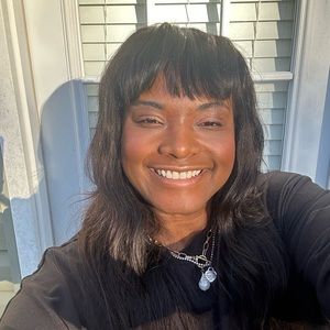 Meet your Posher, Janel